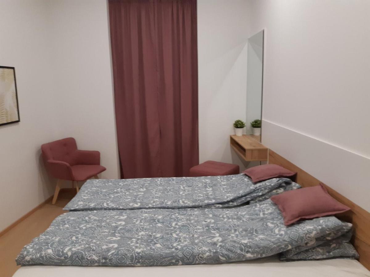 וינה Modern 3 Room Apartment In A Prime Location מראה חיצוני תמונה