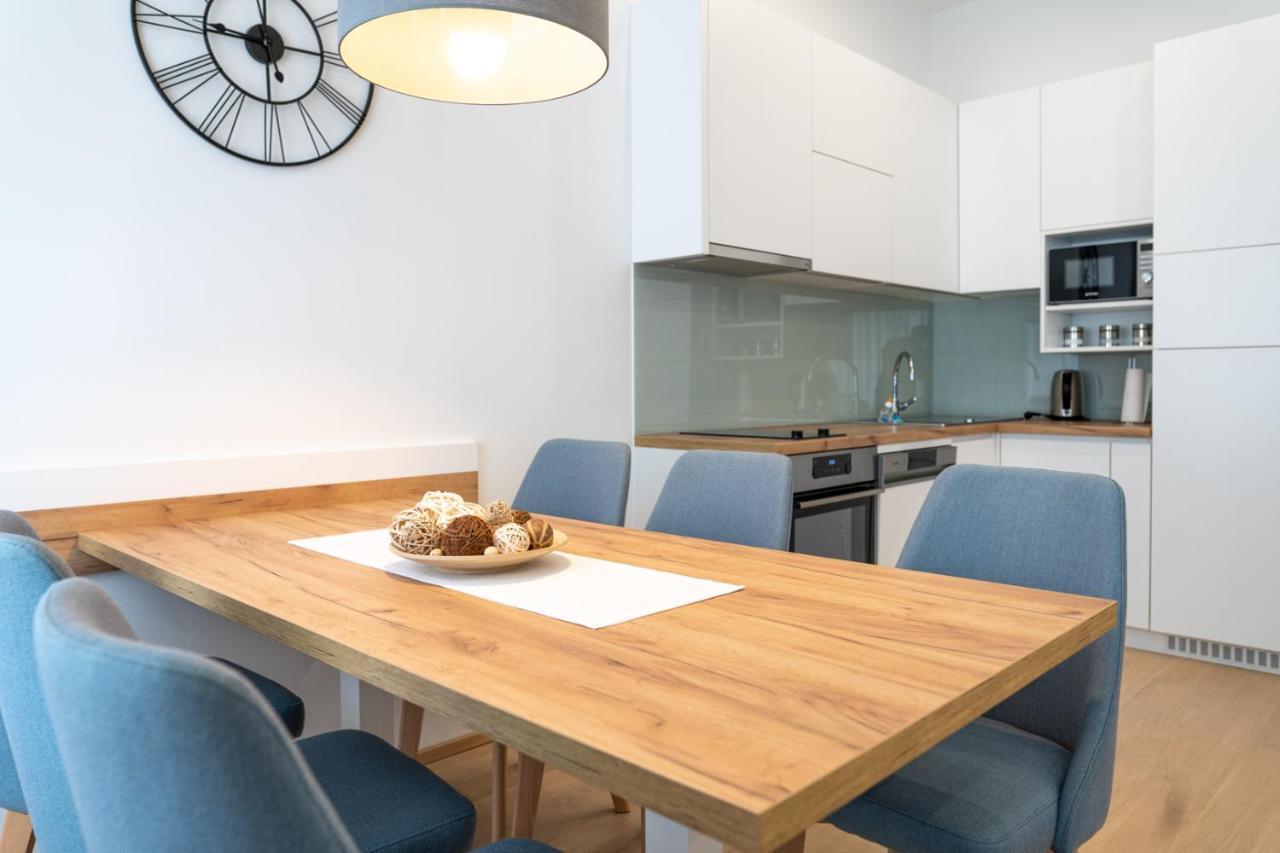 וינה Modern 3 Room Apartment In A Prime Location מראה חיצוני תמונה